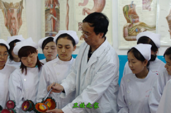 學(xué)生上課