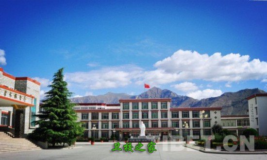 西藏藏醫學院校園環境