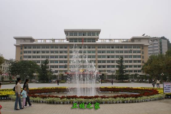 校園環(huán)境