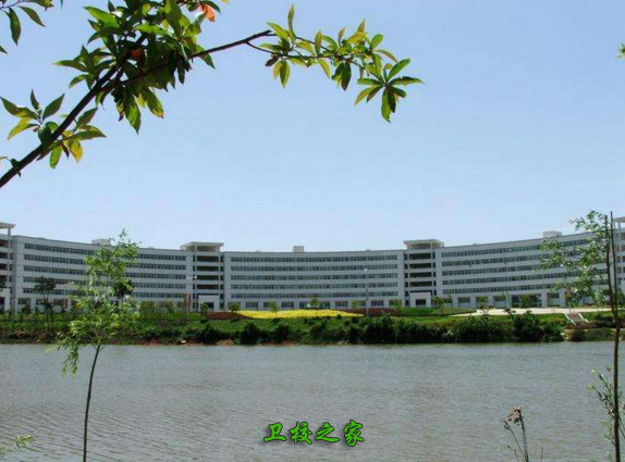 校園環(huán)境