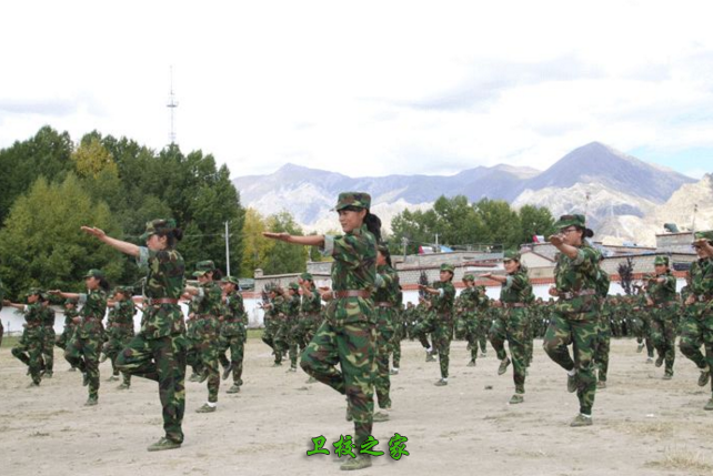 學生軍訓