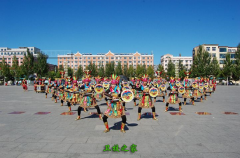鶴崗衛生學校