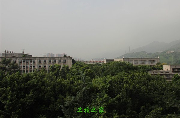 校園環(huán)境