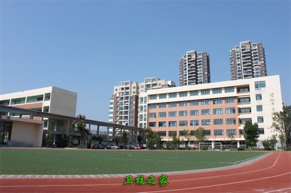 校園環(huán)境