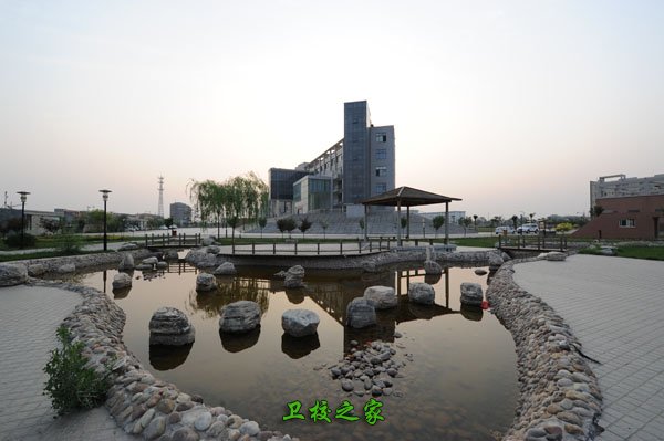 校園環(huán)境