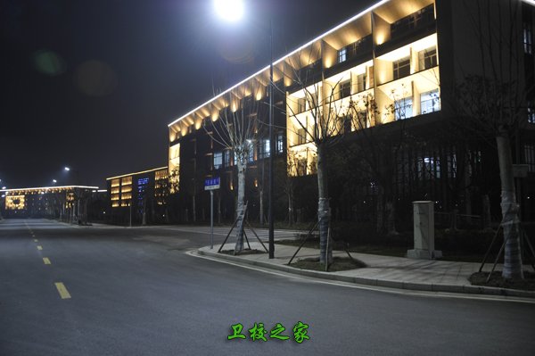 學校夜景